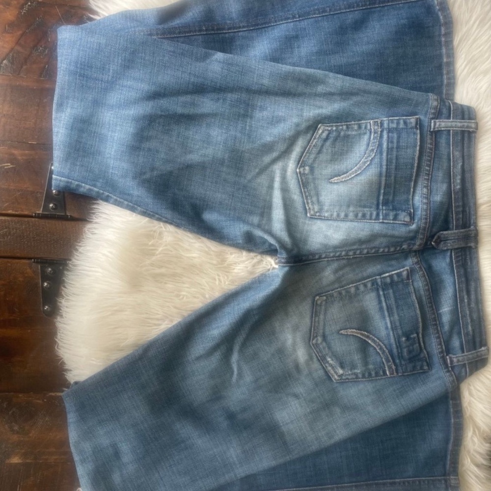 Joe's Jeans | W 27 Rocker | Medium Wash, Boot Cut, Low Rise - Picture 3 of 6